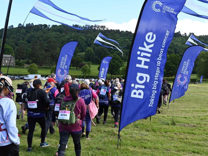 hikers setting off at the start line