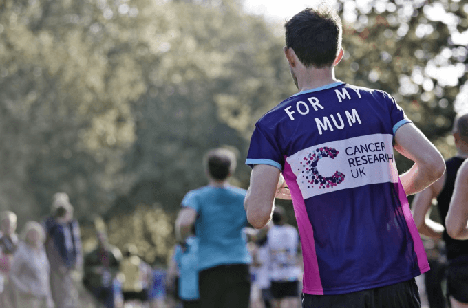 Man running a marathon in memory of his mum 